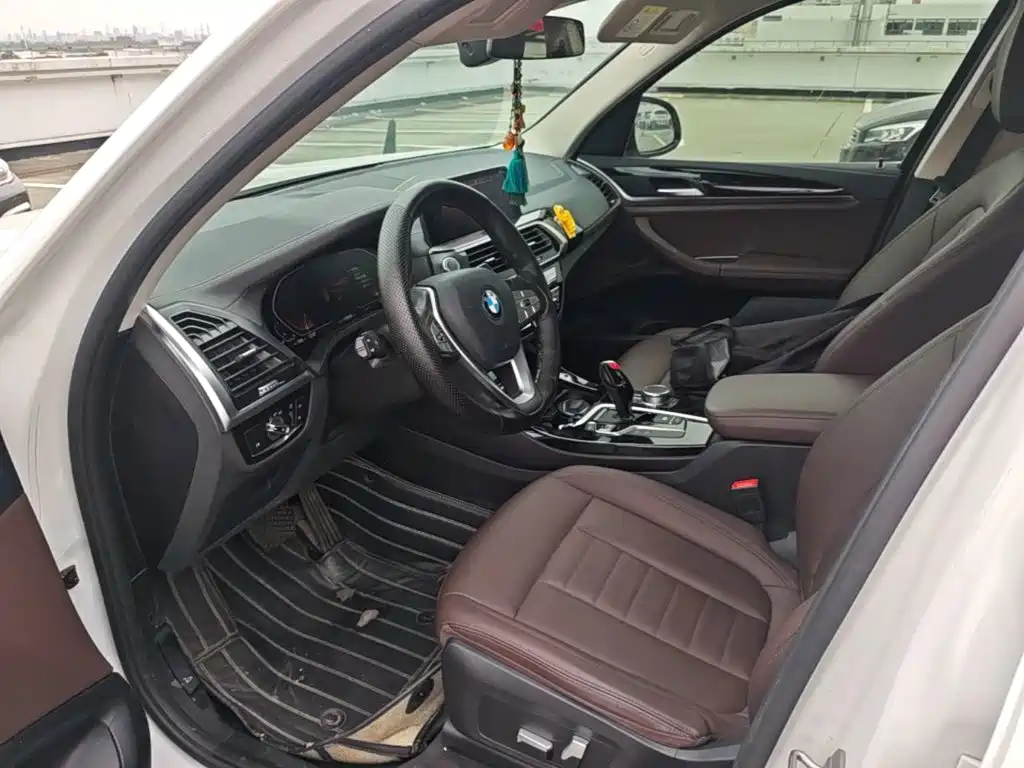 BMW X3 — миниатюра 15