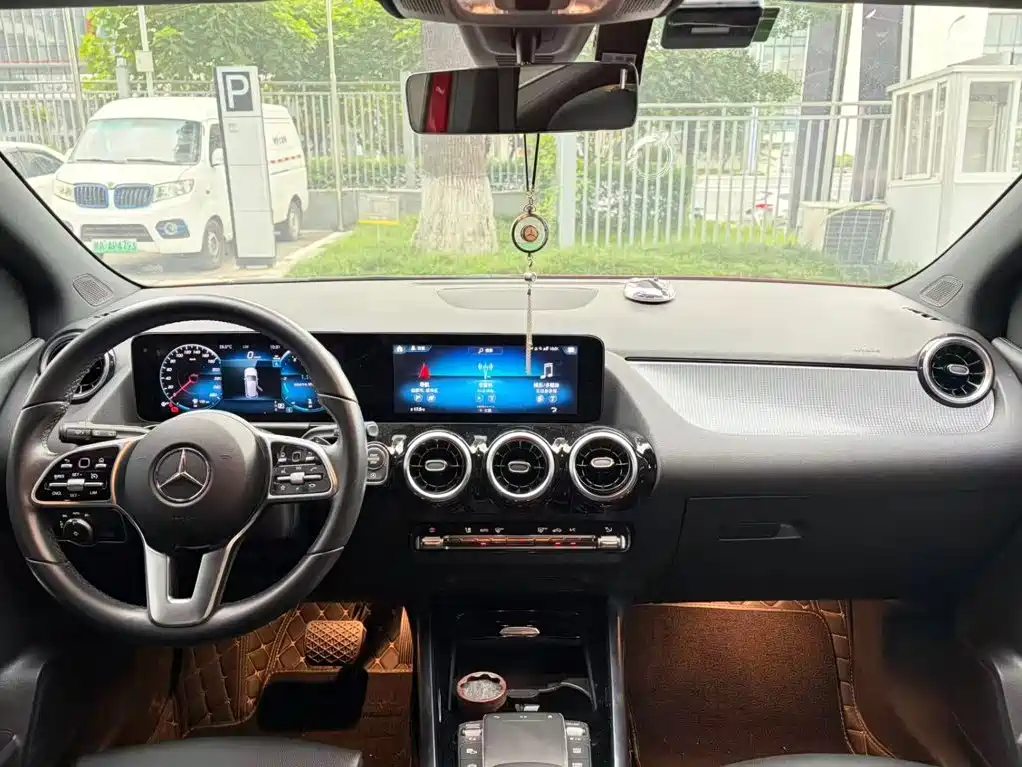 Mercedes-Benz B-Class — миниатюра 12