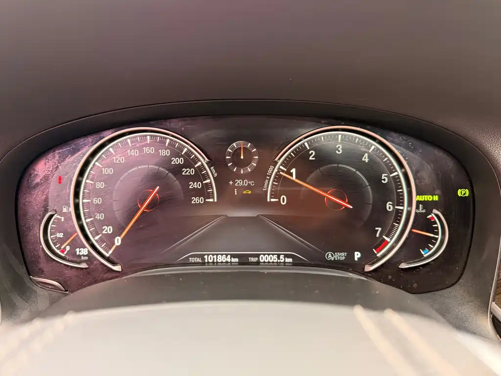 BMW 7 Series — миниатюра 15
