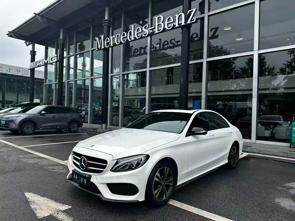 Mercedes-Benz C-Class — миниатюра 4