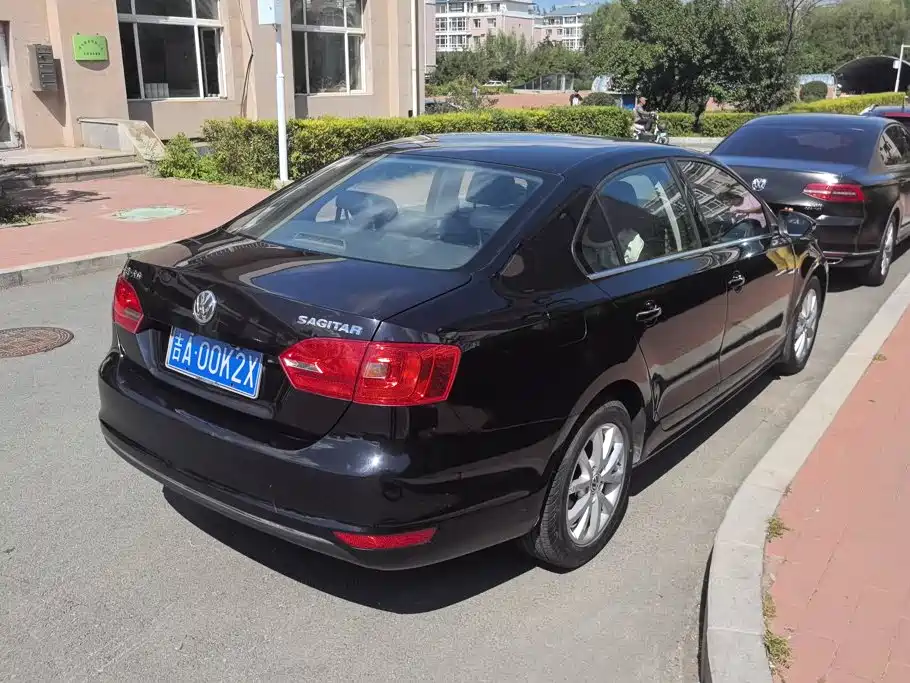 Volkswagen Sagitar — миниатюра 3