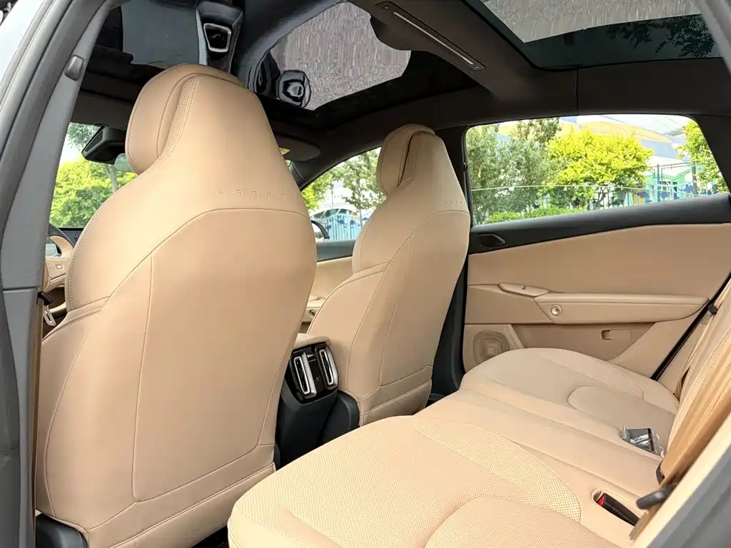 Arcfox Alfa Romeo S5 S5 2025 668MAX 200kW