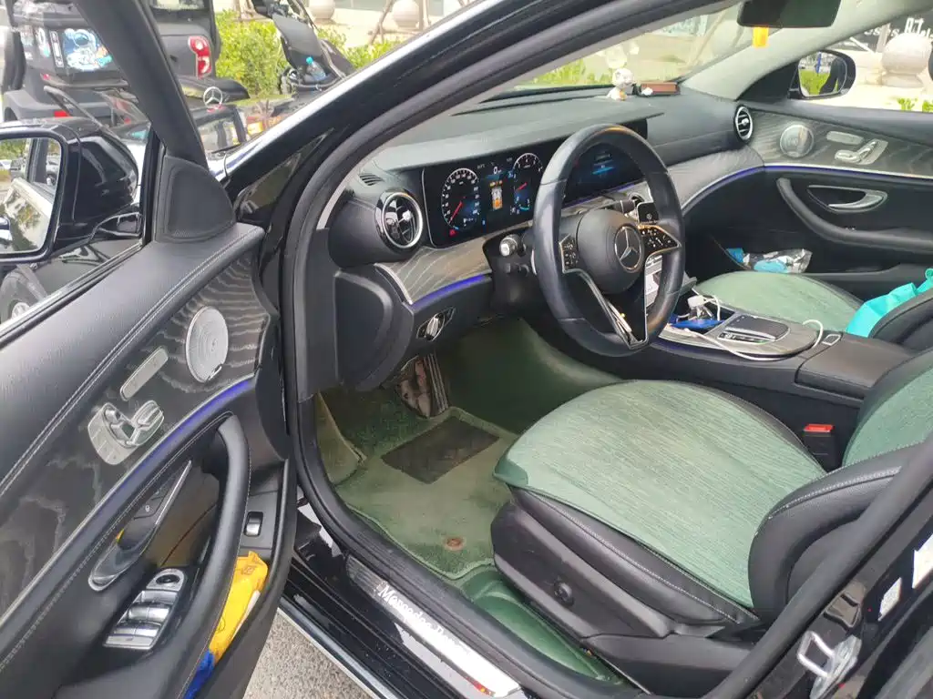 Mercedes-Benz E-Class — миниатюра 14