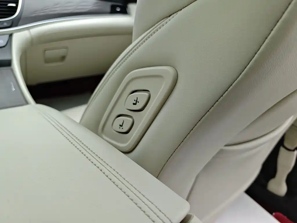 Buick LaCrosse — фотографии объявления, Фото 29