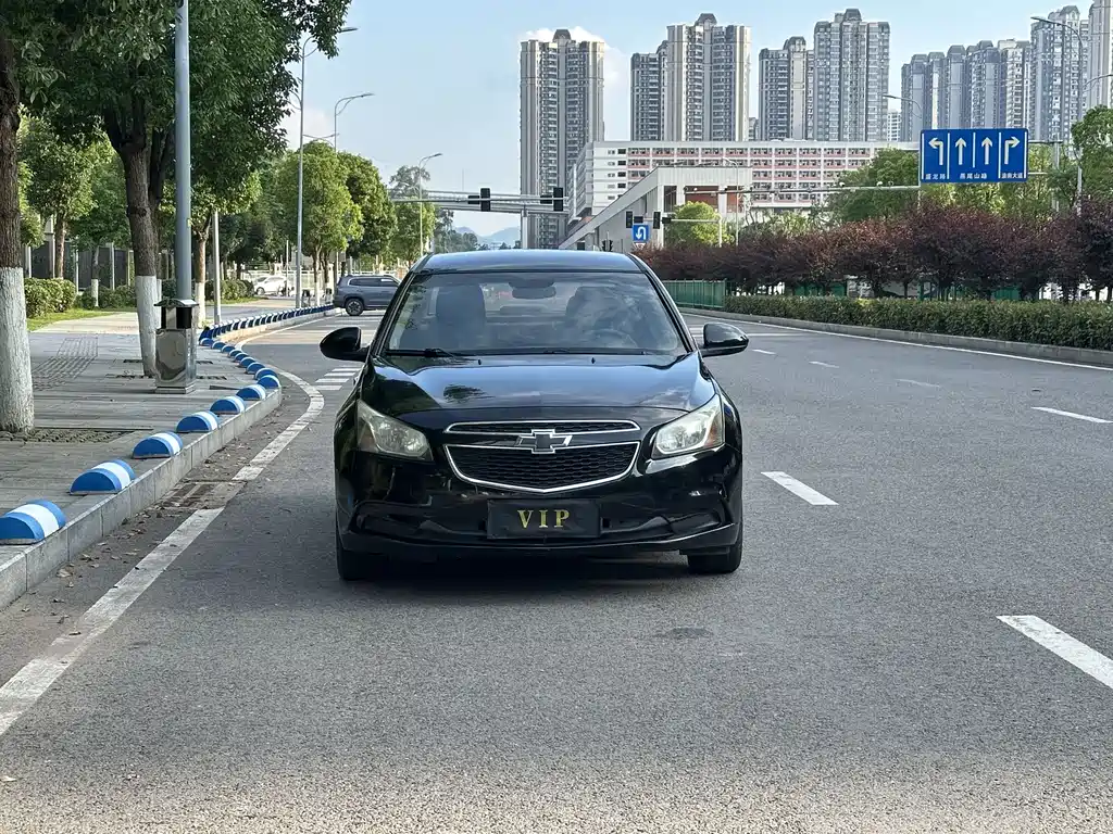 Chevrolet Cruze 2015 1.5L SL MT