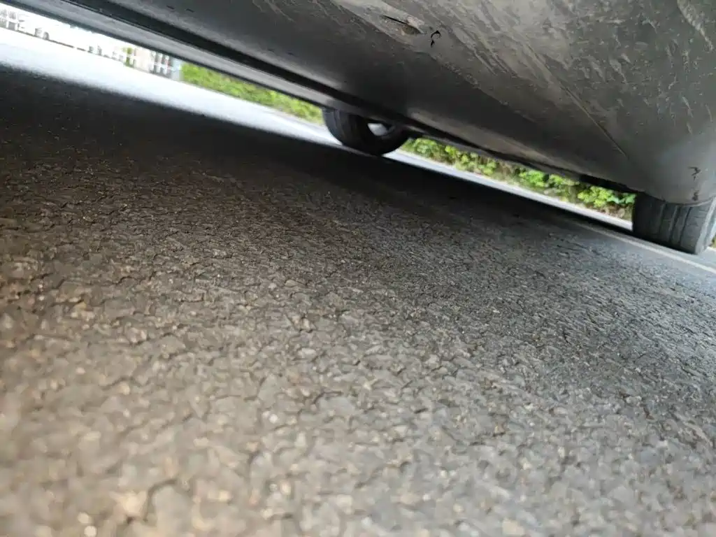 Tesla Model Y — миниатюра 16