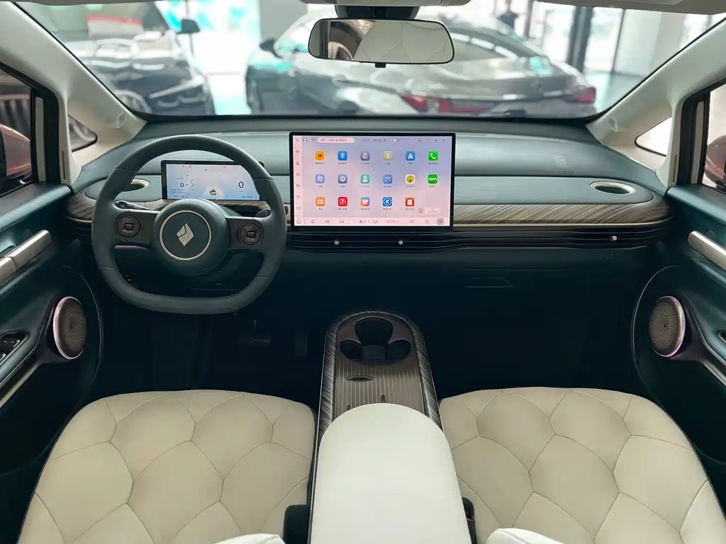 Baojun Yunduo — миниатюра 21