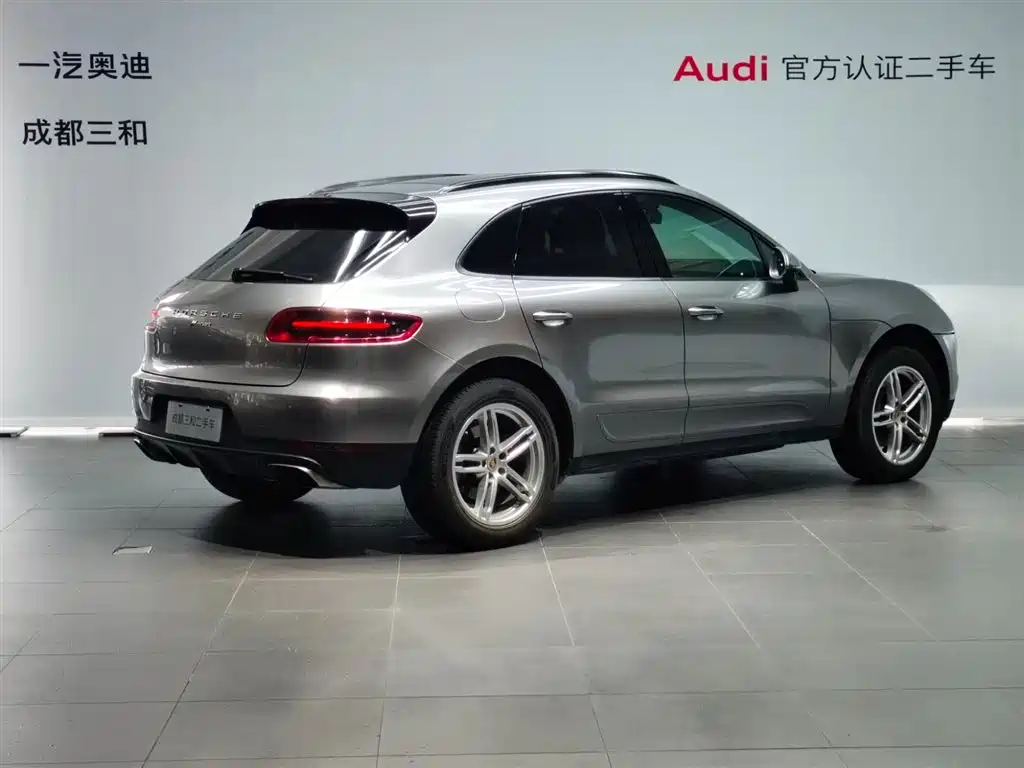 Porsche Macan — миниатюра 4