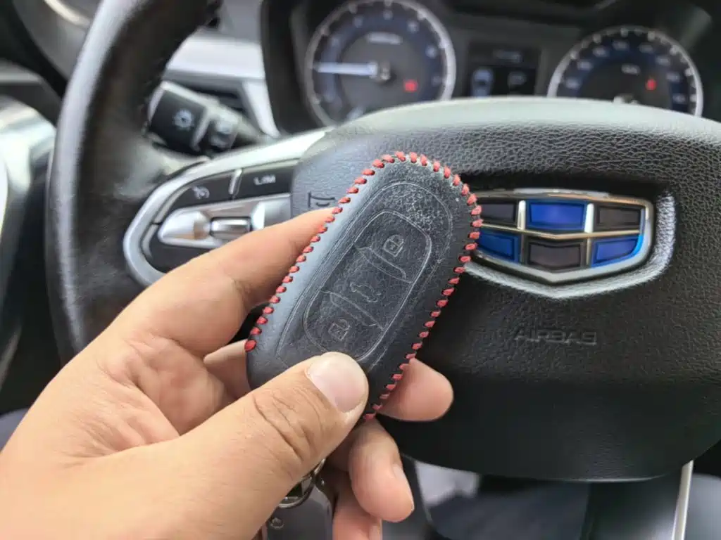 Geely Vision X3 — миниатюра 9