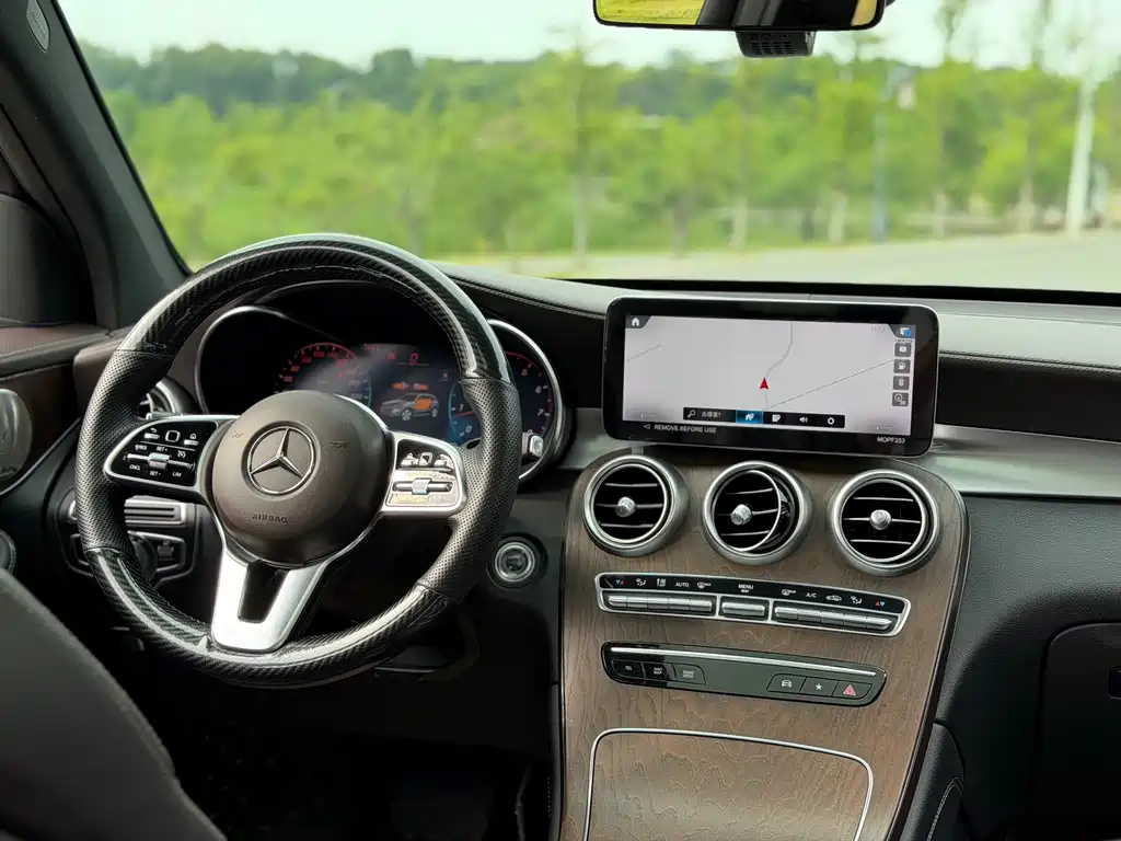 Mercedes-Benz GLC 2022 GLC 300 L 4MATIC