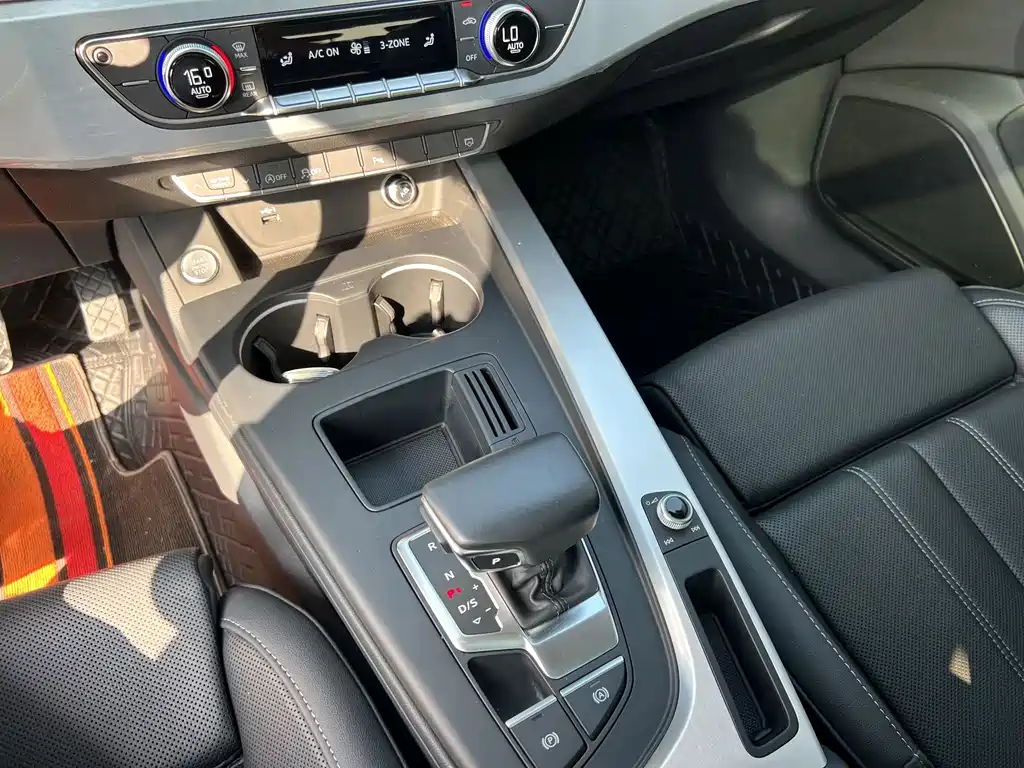 Audi A4L — миниатюра 13