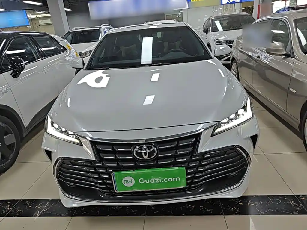 Toyota Avalon — миниатюра 3