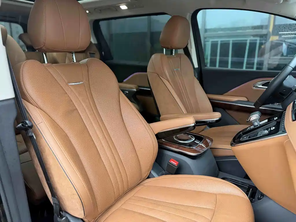 Hongqi Hongqi HQ9 — миниатюра 17