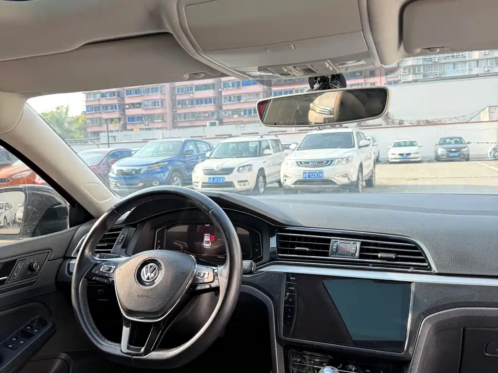 Volkswagen Lamando — миниатюра 4