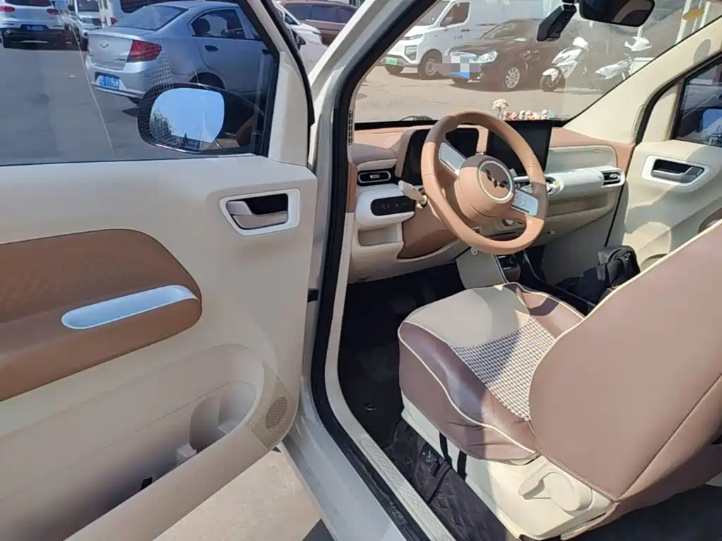 Wuling MINIEV — миниатюра 16