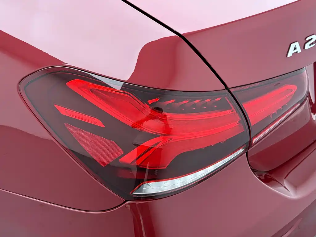 Mercedes-Benz A-Class — миниатюра 17