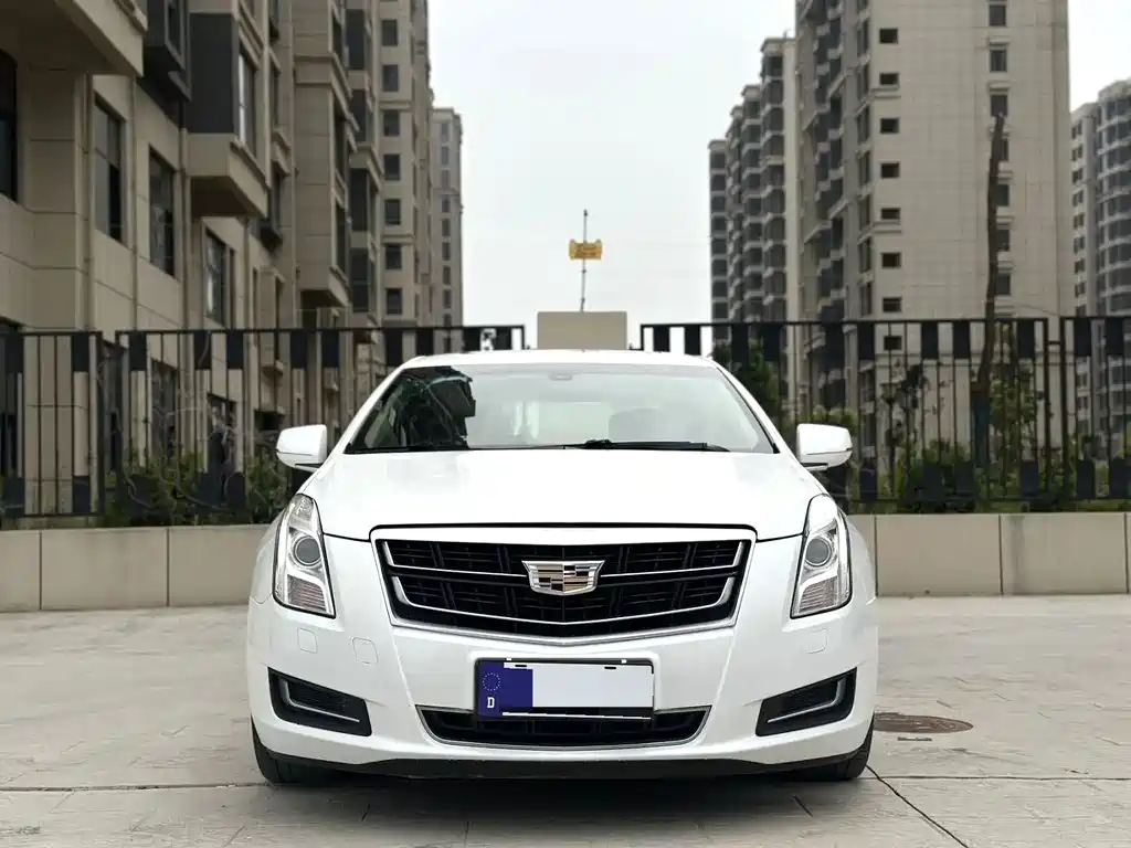 Cadillac XTS — миниатюра 2