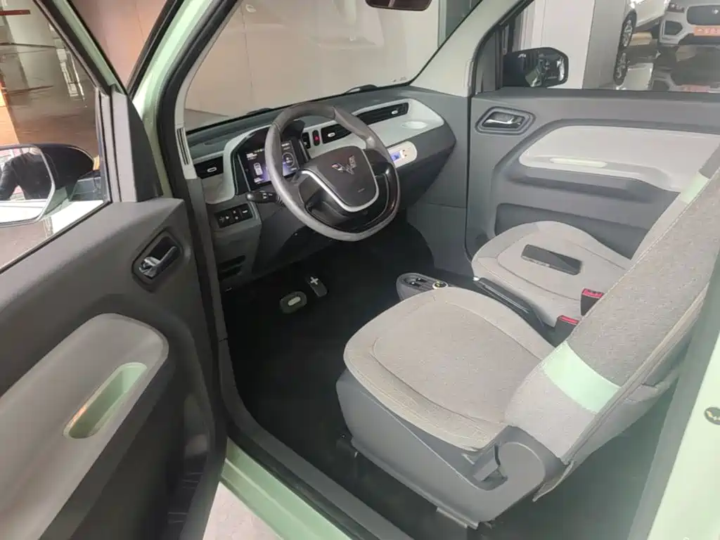 Wuling MINIEV — миниатюра 16