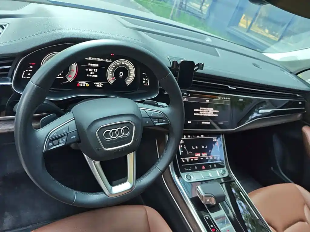 Audi Q7 — миниатюра 11