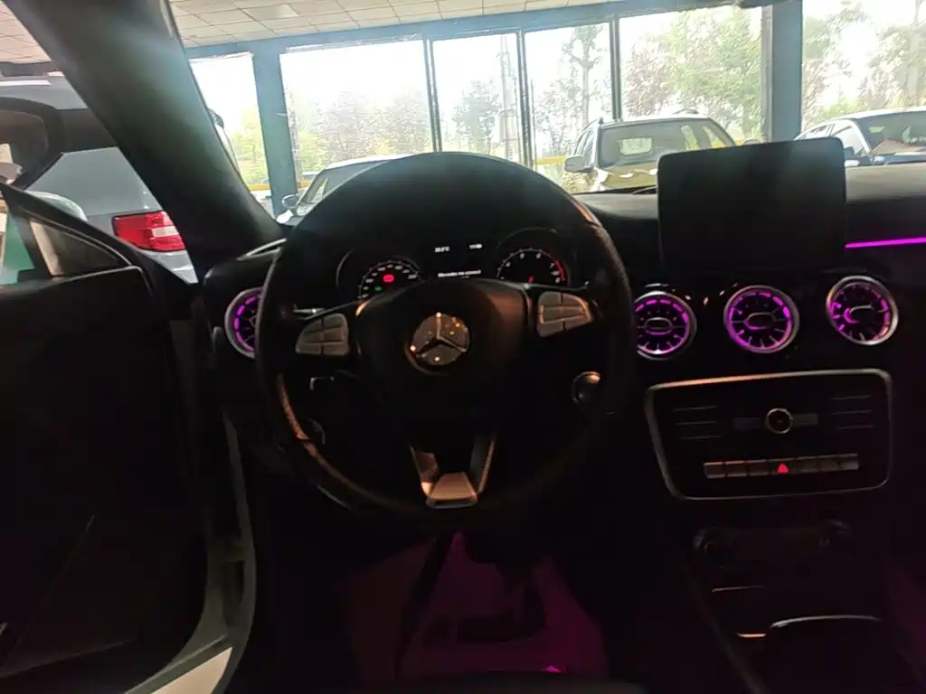 Mercedes-Benz CLA (Import) — миниатюра 11