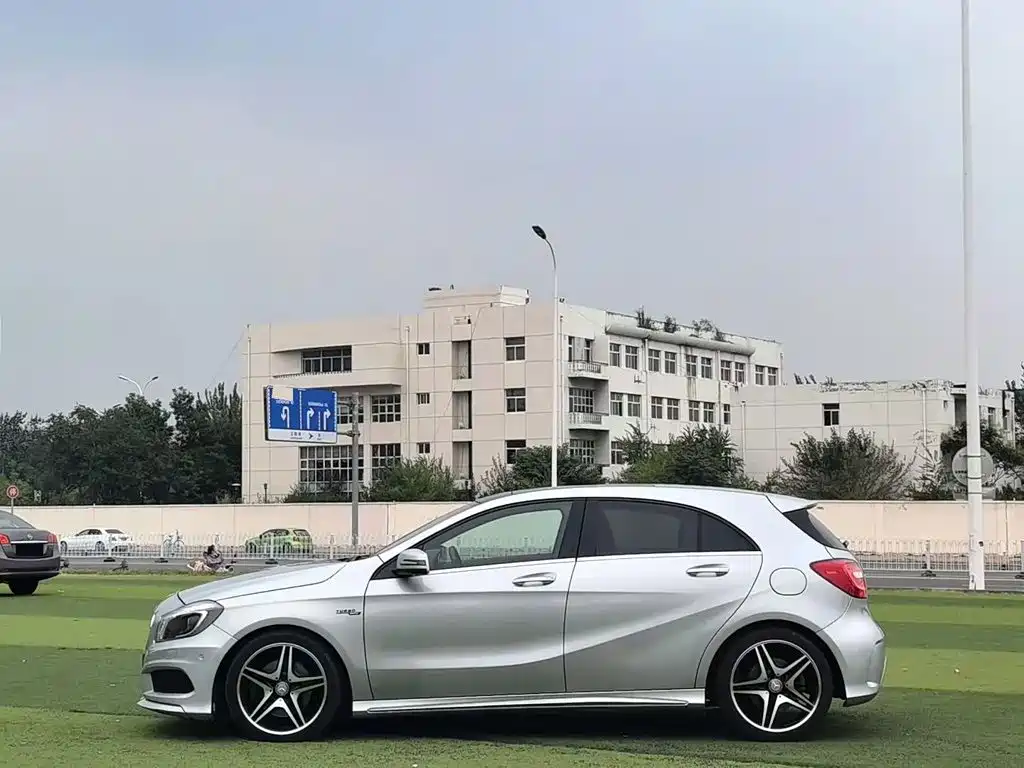 Mercedes-Benz A-Class (Import) — миниатюра 5