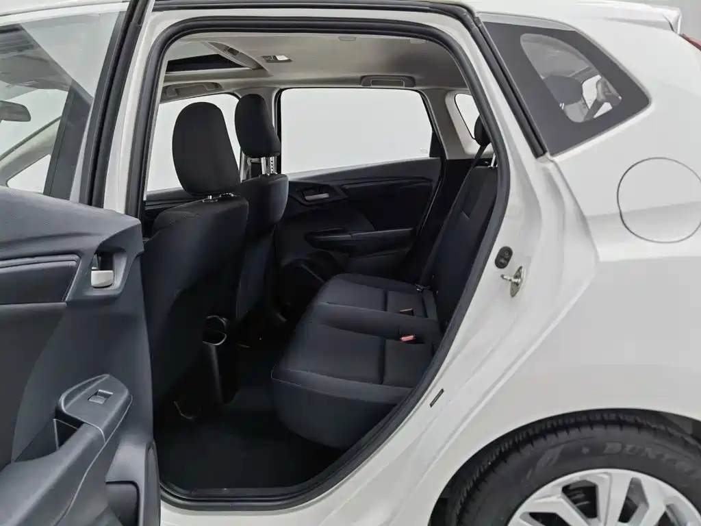 Honda Fit — миниатюра 15
