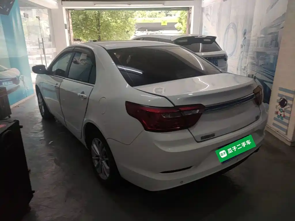 Geely Vision — миниатюра 5