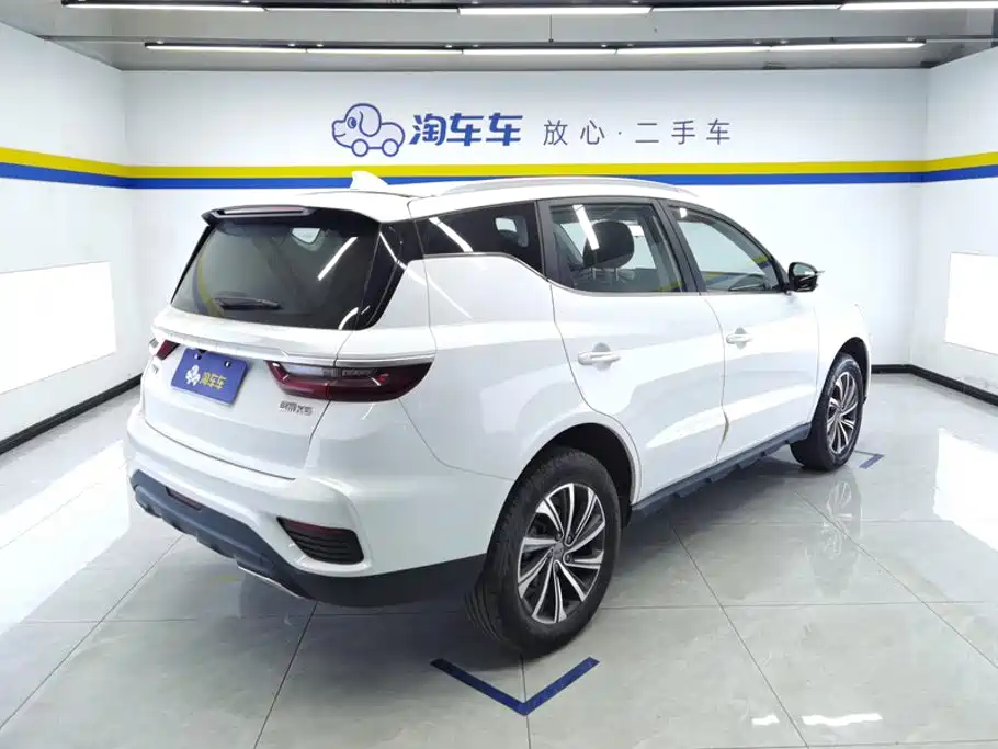Geely Vision X6 — миниатюра 3