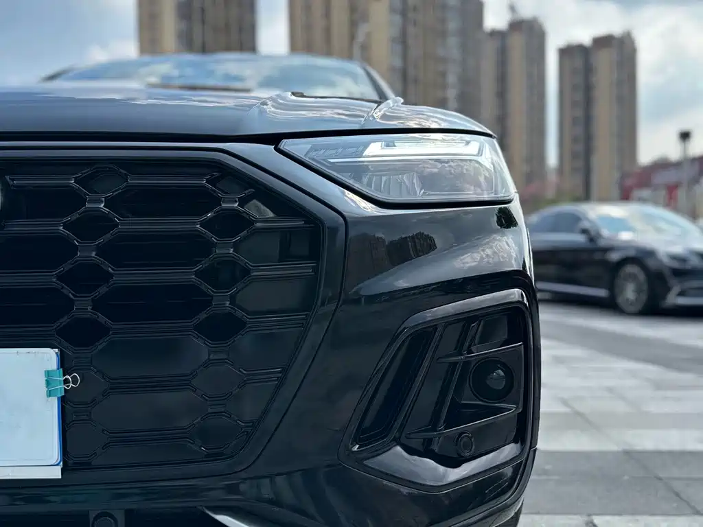 Audi Q5L — миниатюра 8