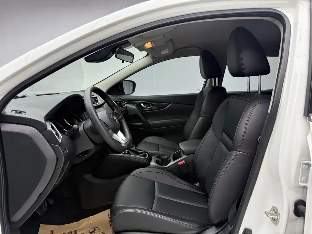 Nissan Qashqai — миниатюра 7