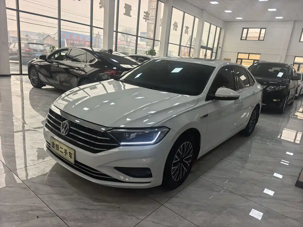 Volkswagen Sagitar 2022