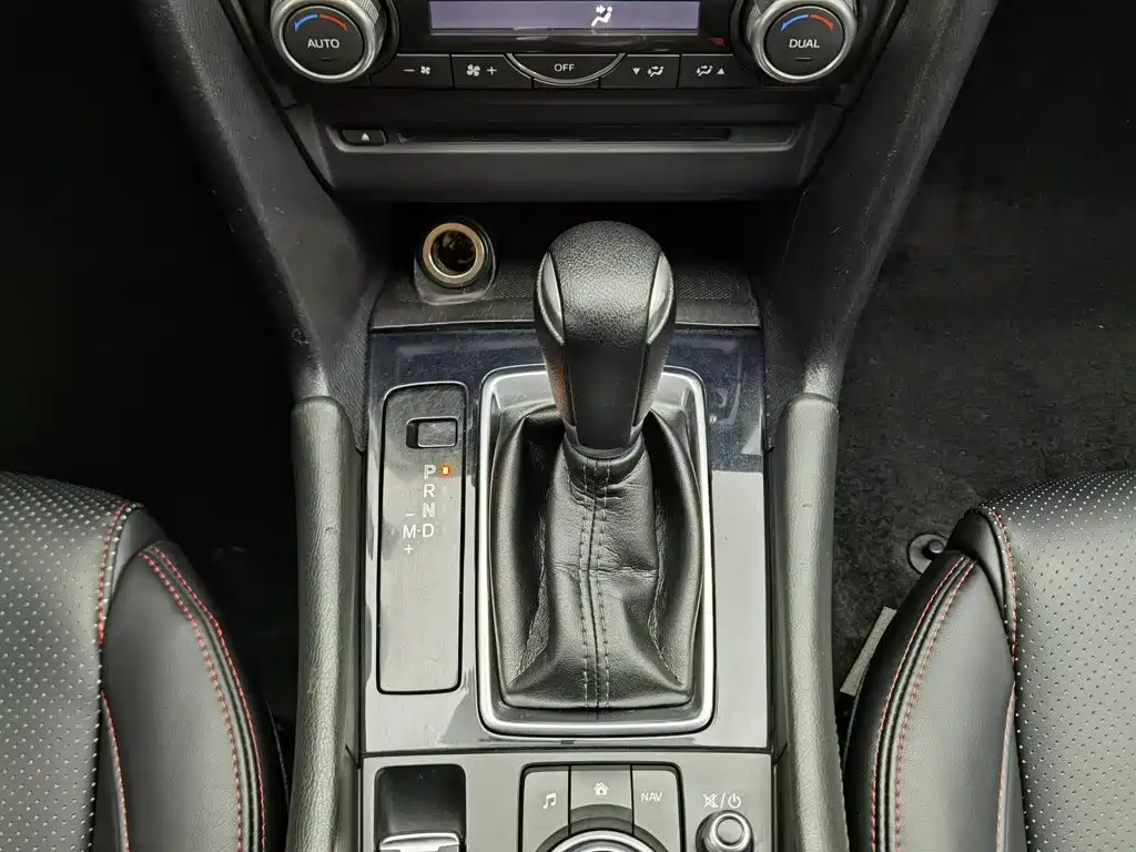 Mazda 3 Axela — миниатюра 13