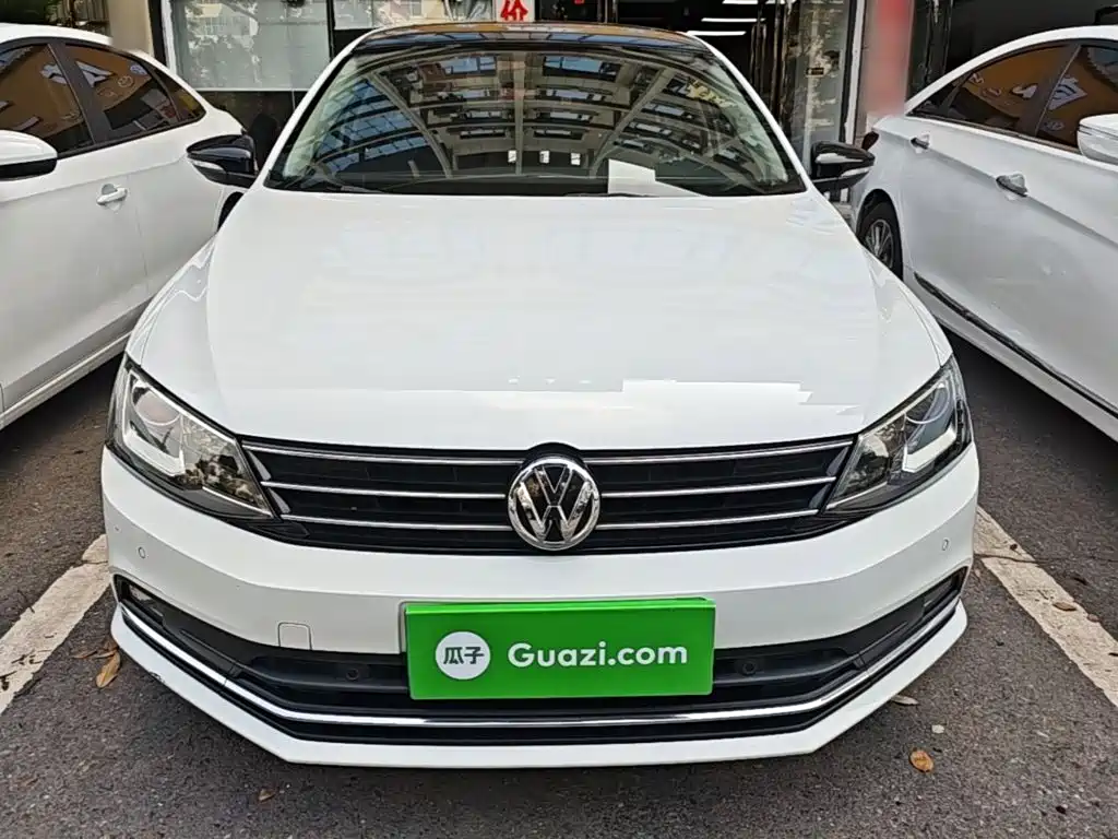 Volkswagen Sagitar — миниатюра 3