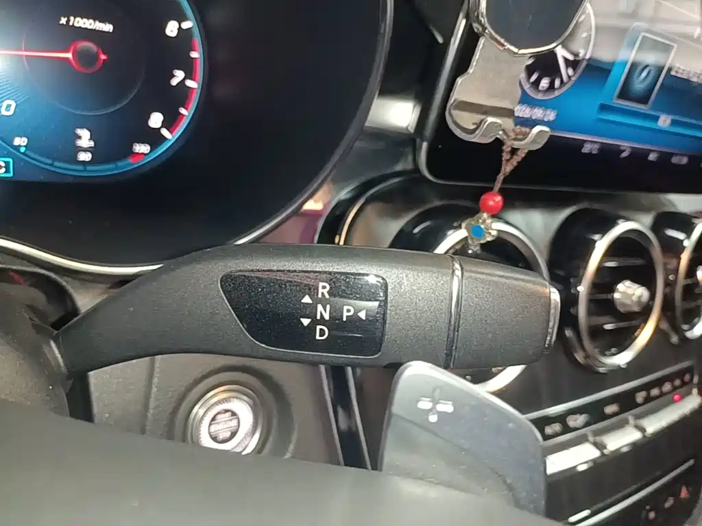 Mercedes-Benz C-Class — миниатюра 14