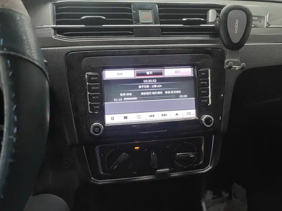 Volkswagen Santana — миниатюра 13