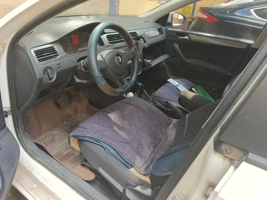 Volkswagen Santana — миниатюра 9