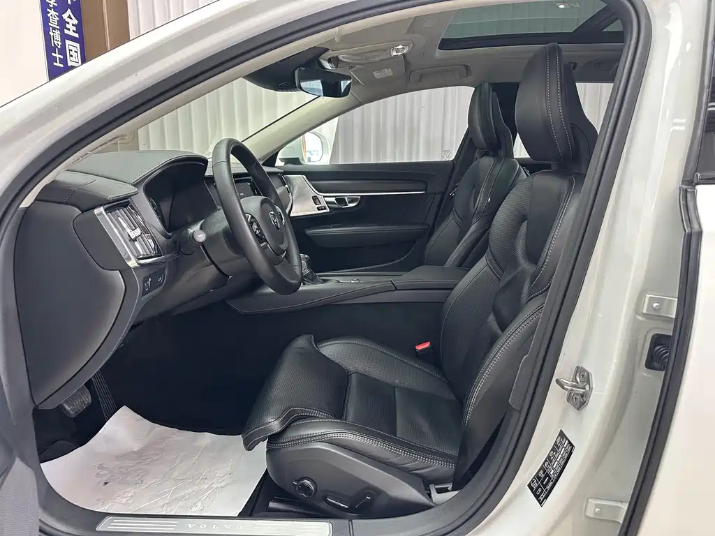 Volvo V90 — миниатюра 8