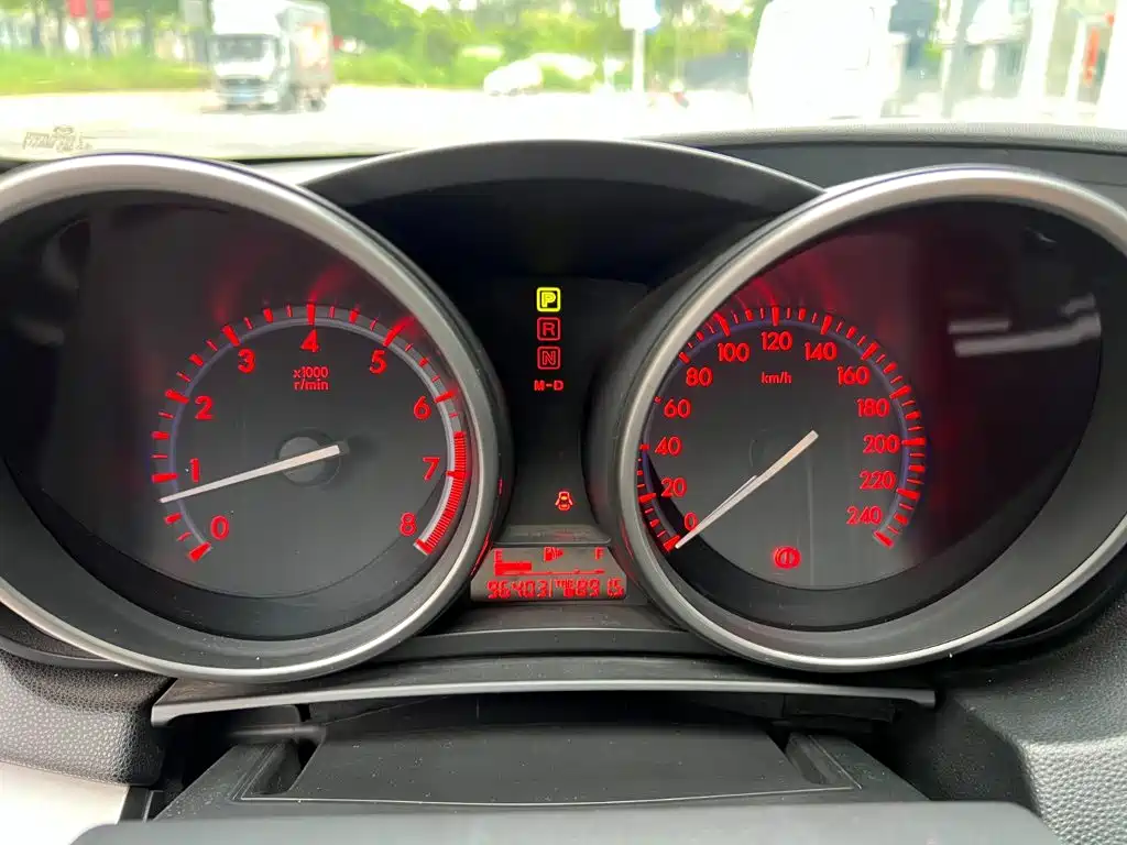 Mazda 3 Xingcheng — миниатюра 6