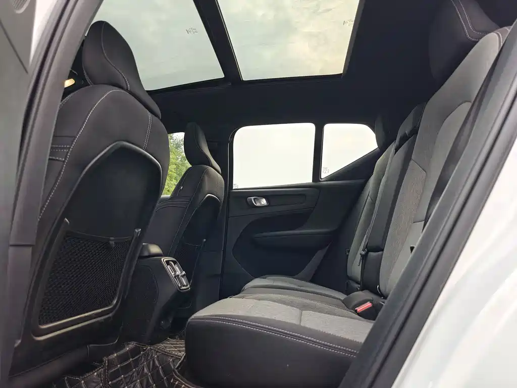 Volvo XC40 — фотографии объявления, Фото 21