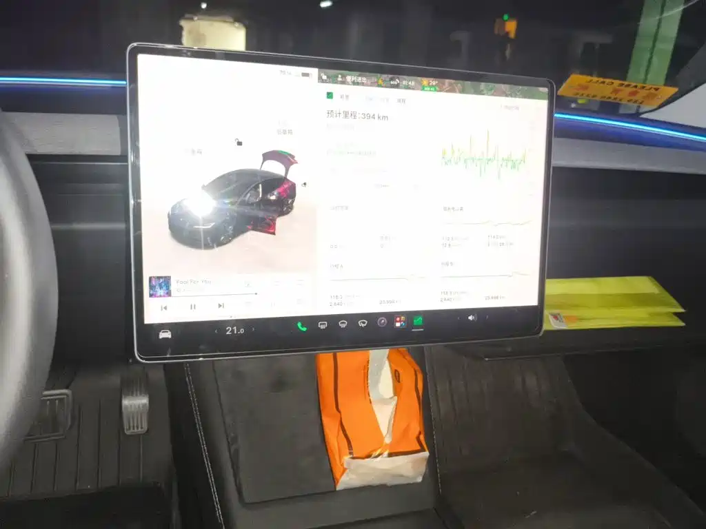 Tesla Model 3 — миниатюра 9
