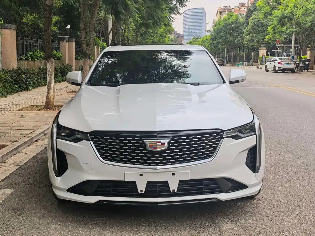 Cadillac CT4