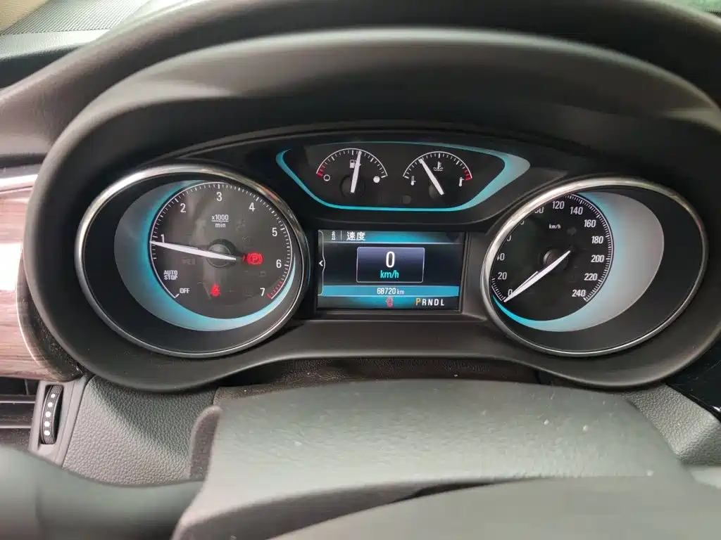 Buick Envision Plus — миниатюра 8