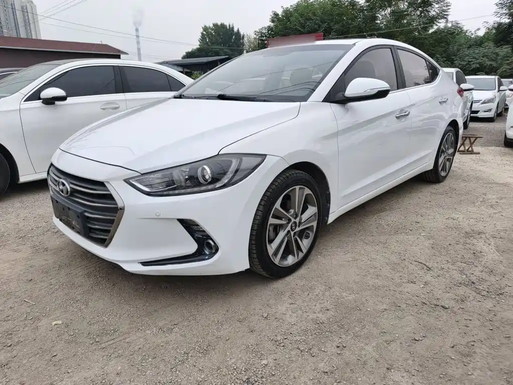 Hyundai Elantra — миниатюра 2