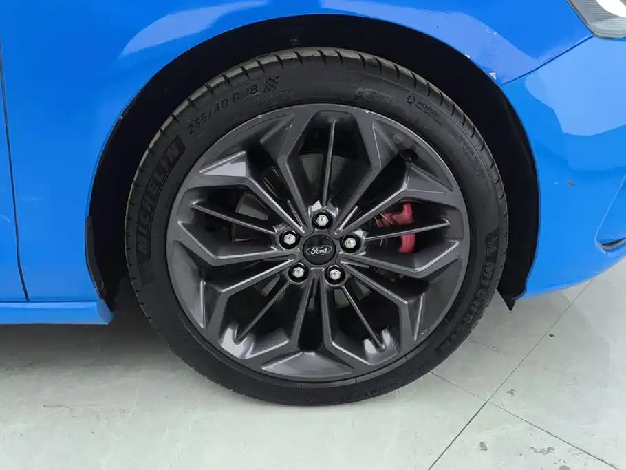 Ford Focus — миниатюра 6