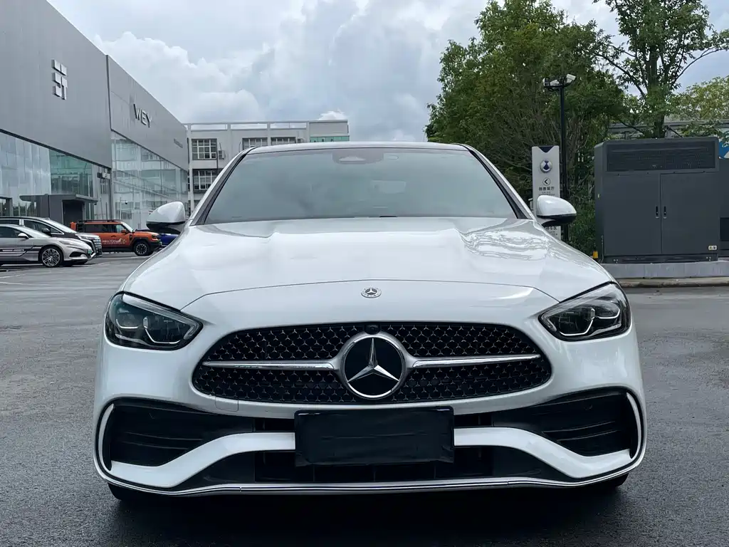 Mercedes-Benz C-Class — миниатюра 2