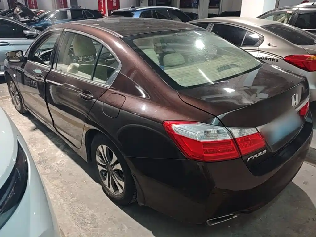 Honda Accord — миниатюра 5