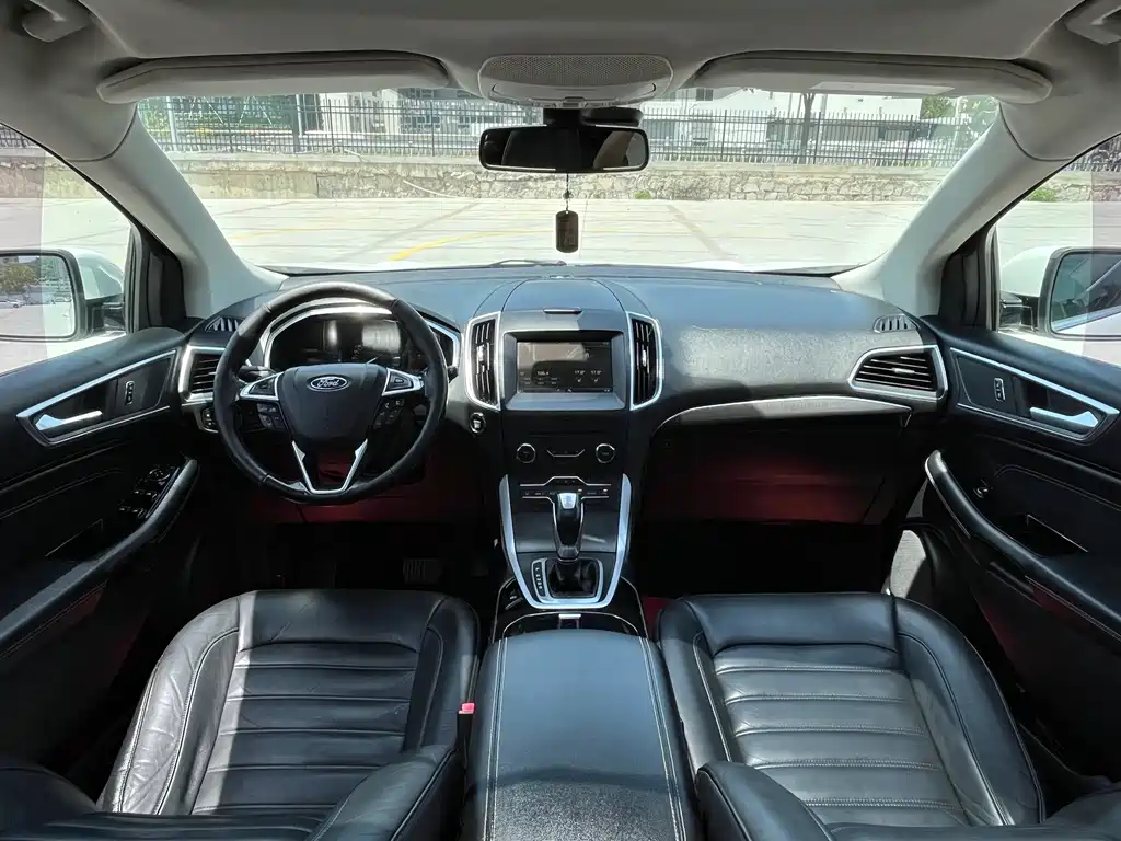 Ford Edge — миниатюра 12