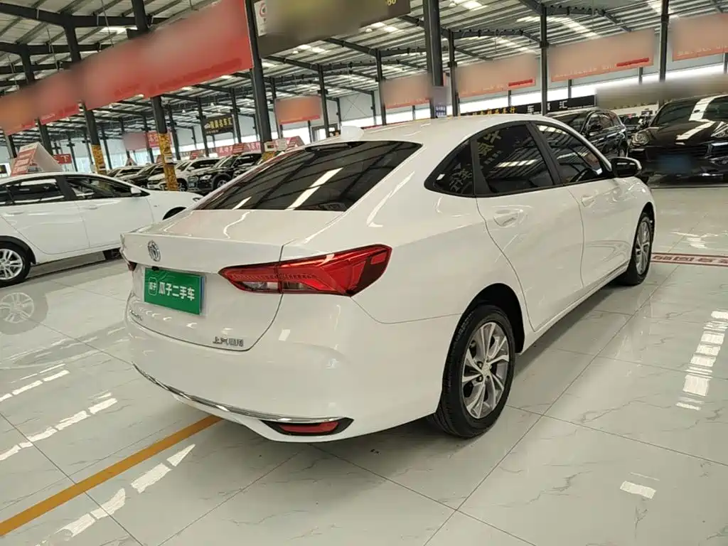 Buick Verano — миниатюра 7