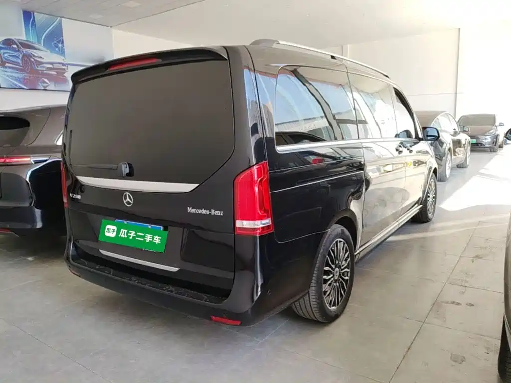 Mercedes-Benz V-Class — миниатюра 7
