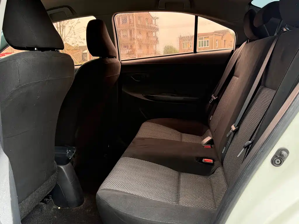 Toyota Vios — миниатюра 7